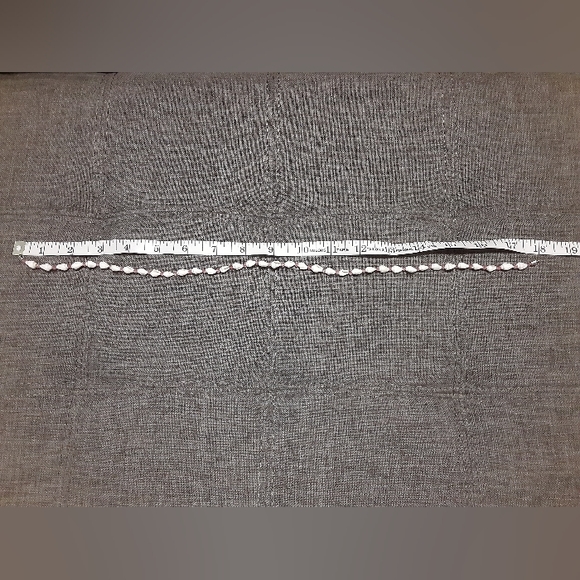 Shell necklace with pink crystals - Picture 2 of 3